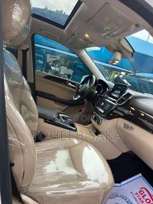 Mercedes-Benz GLE-Class 2019 White
