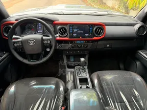 Toyota Tacoma 2017 Silver