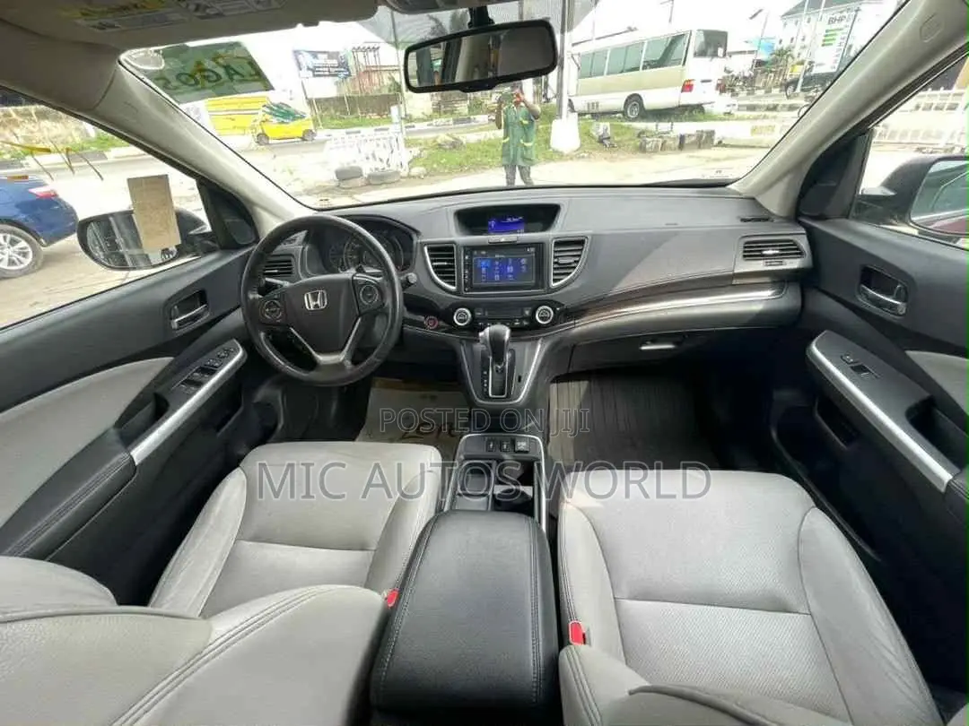 Honda CR-V 2017 Red