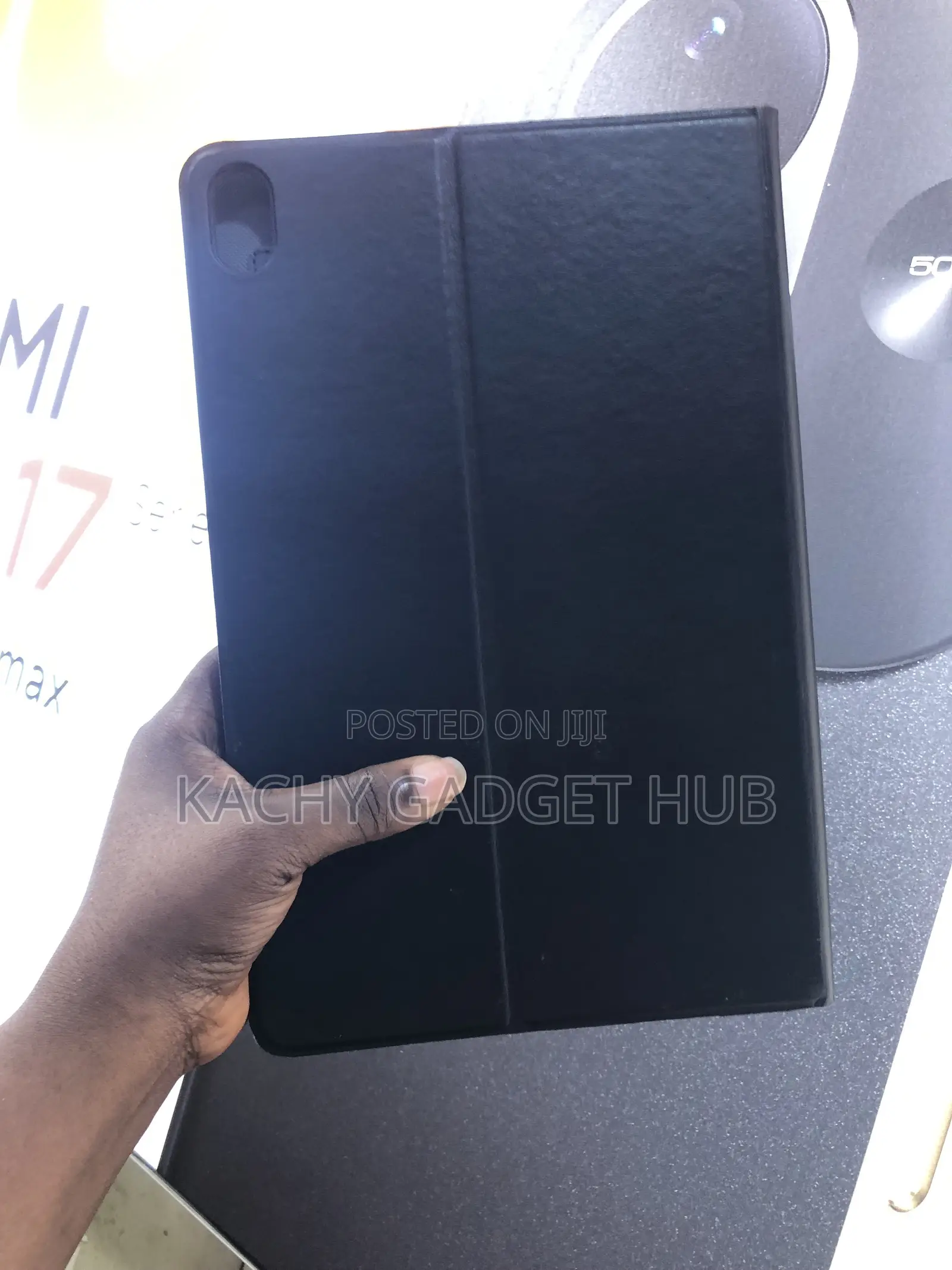 Lenovo P11 Pouch and Keyboard