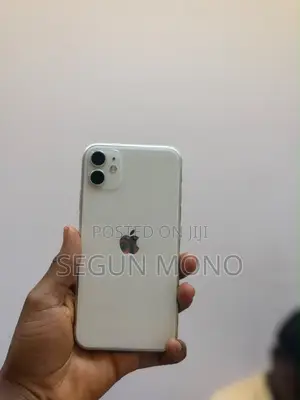 Apple iPhone 11 64 GB White