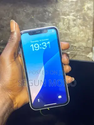 Apple iPhone 11 64 GB White