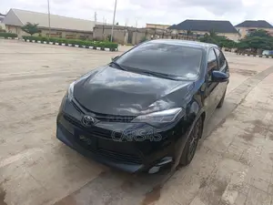Toyota Corolla 2017 Black