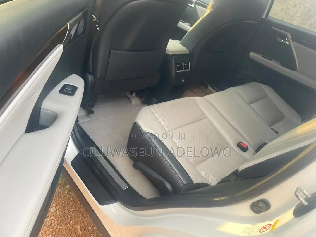 Lexus RX 350 AWD 2018 White