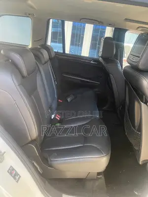 Mercedes-Benz GL-Class 2010 White