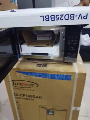 Polystar Black Microwave With Stainless Steel Interior