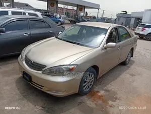 Toyota Camry 2003 Gold