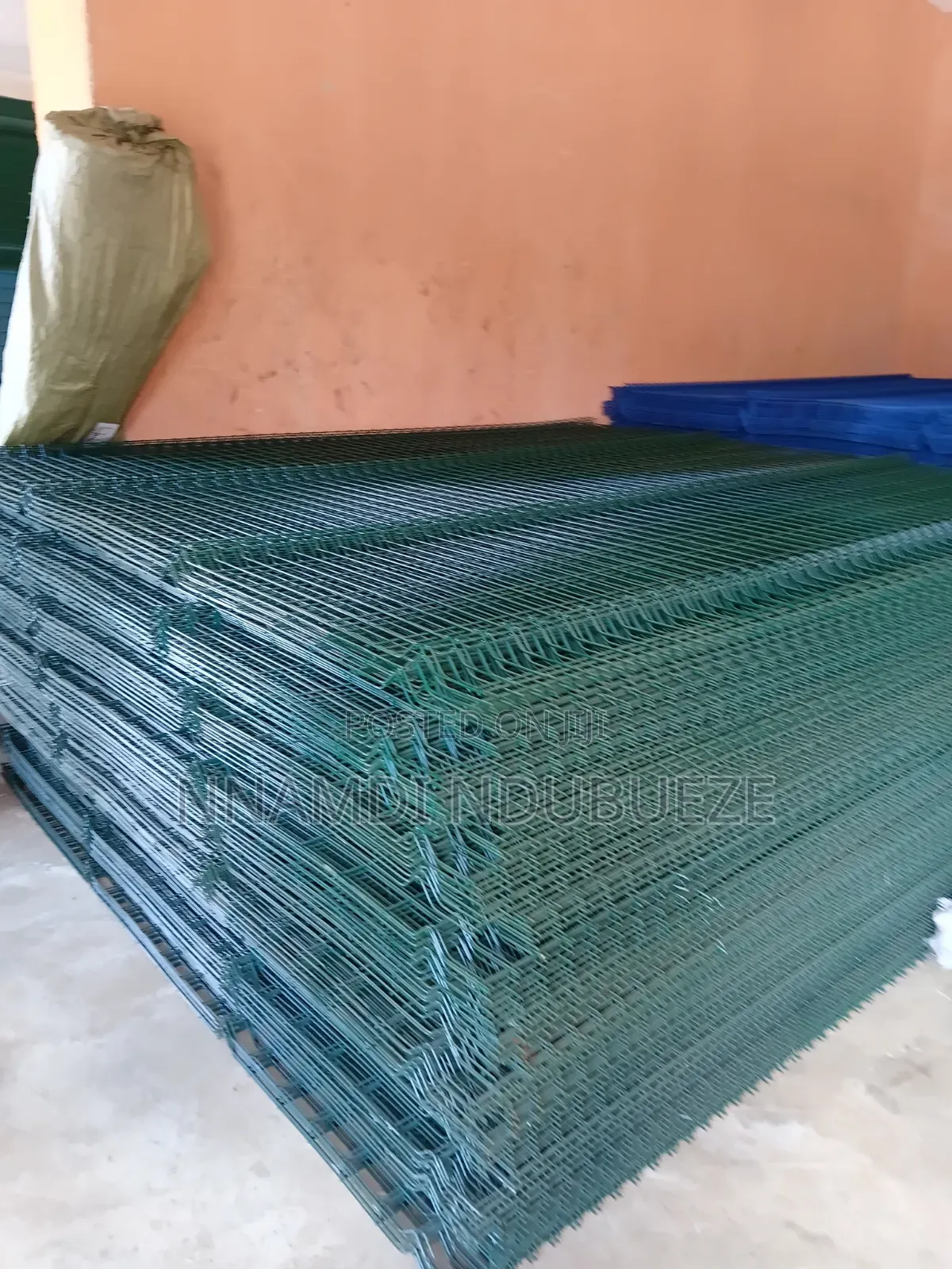 Mesh Wire and Other Building Materials