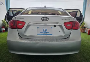 Hyundai Elantra 2009 Silver