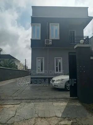 2bdrm Duplex in Gated, Peninsula Estate for rent