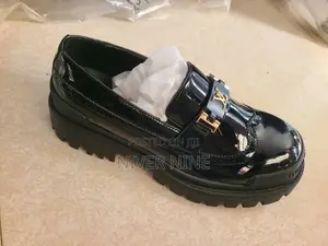 Stylish Men's Black Buckle Loafers
