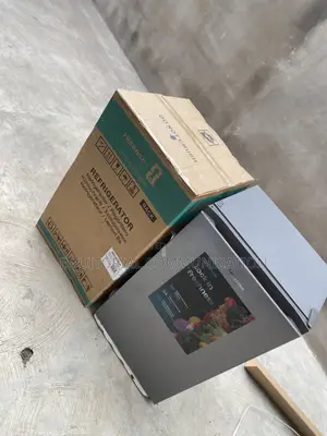 Hisense 90-Litre Top Freezer Fridge Model REF093DR