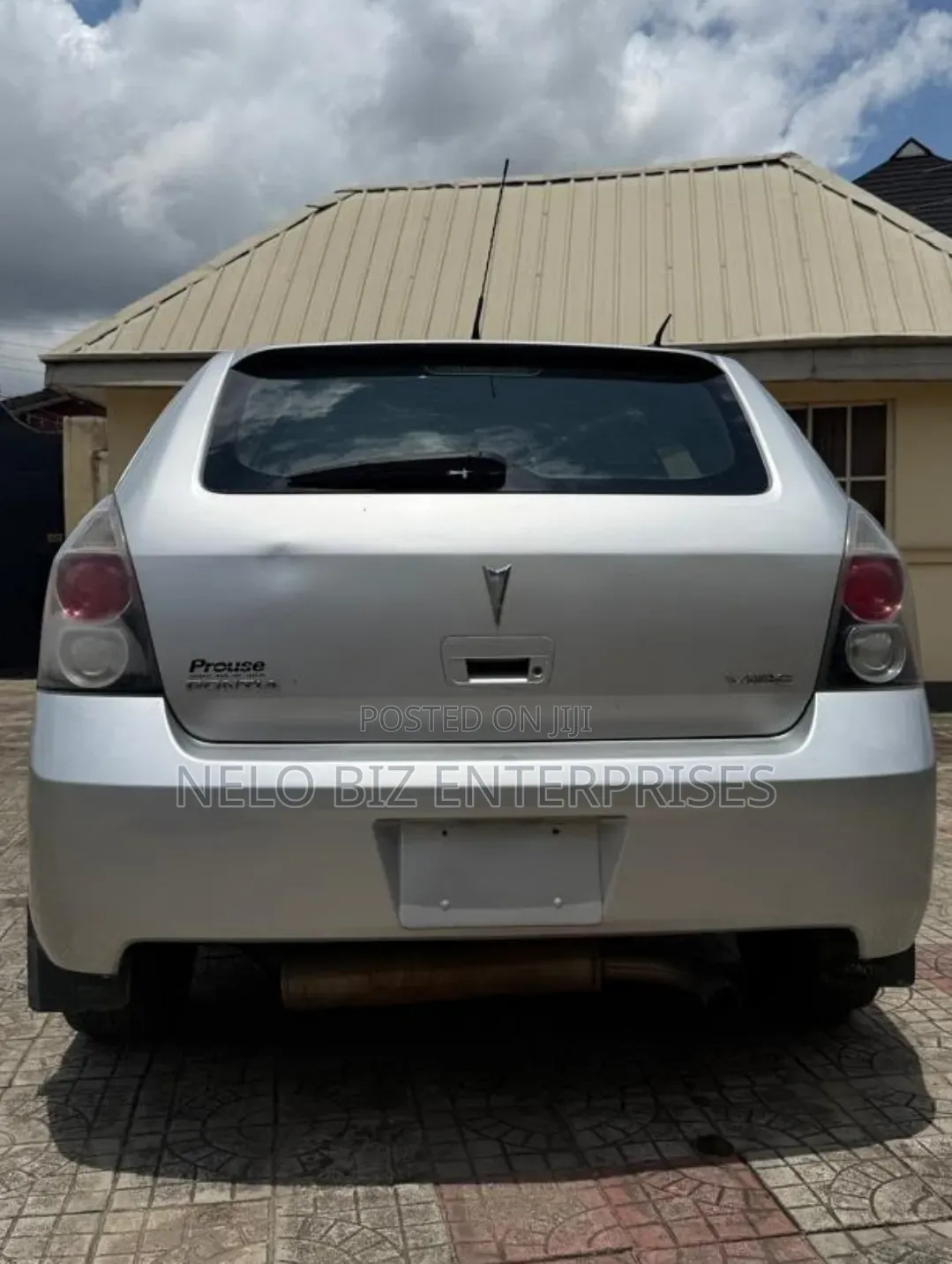 Pontiac Vibe 2010 Silver