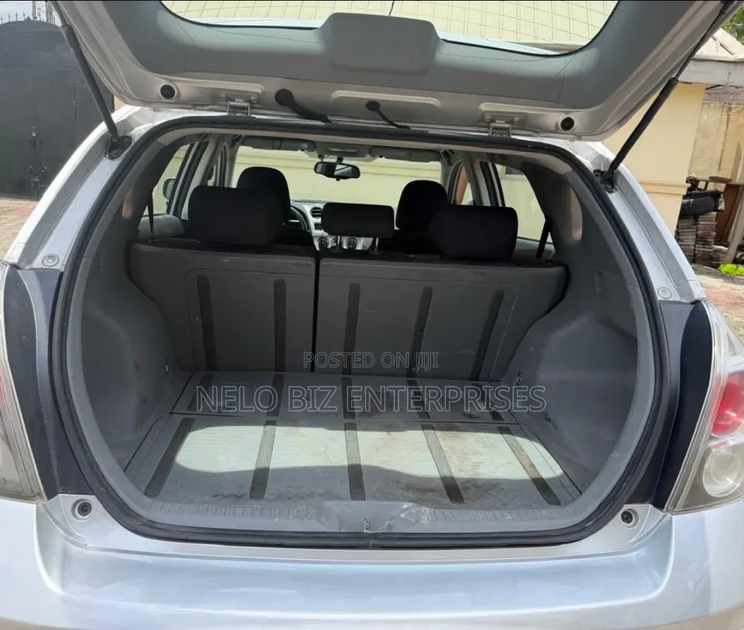 Pontiac Vibe 2010 Silver