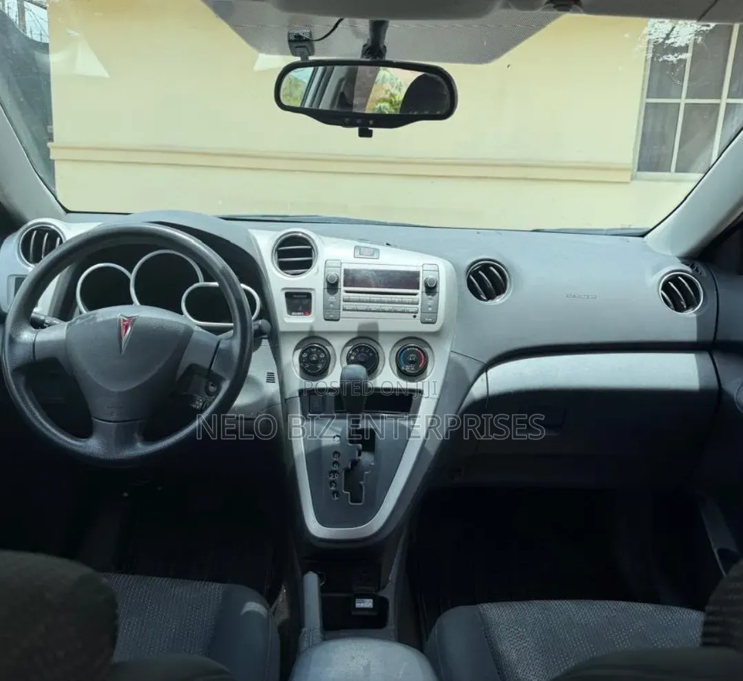 Pontiac Vibe 2010 Silver