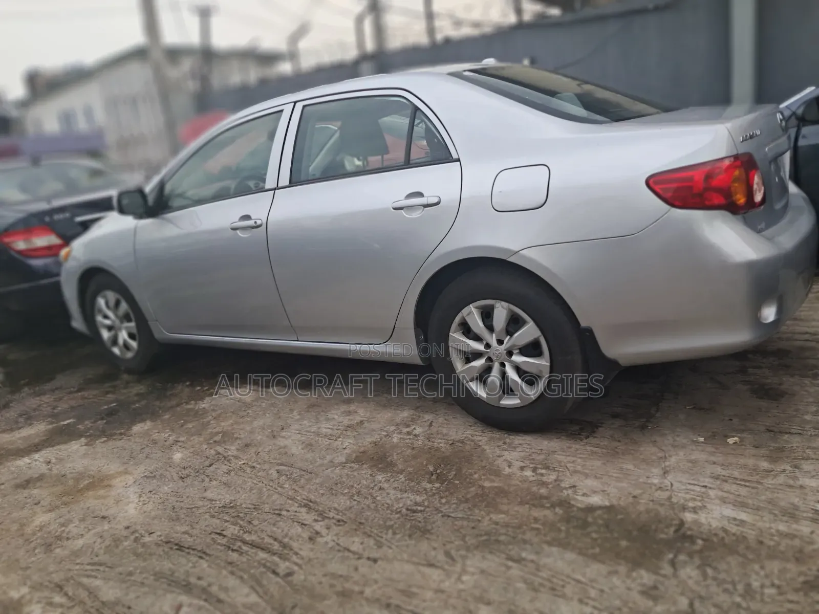 Toyota Corolla 2010 Silver