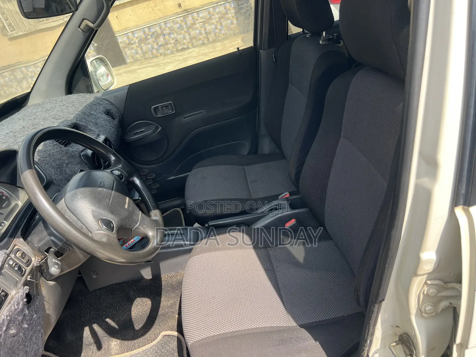 Isuzu Amigo 2004 White