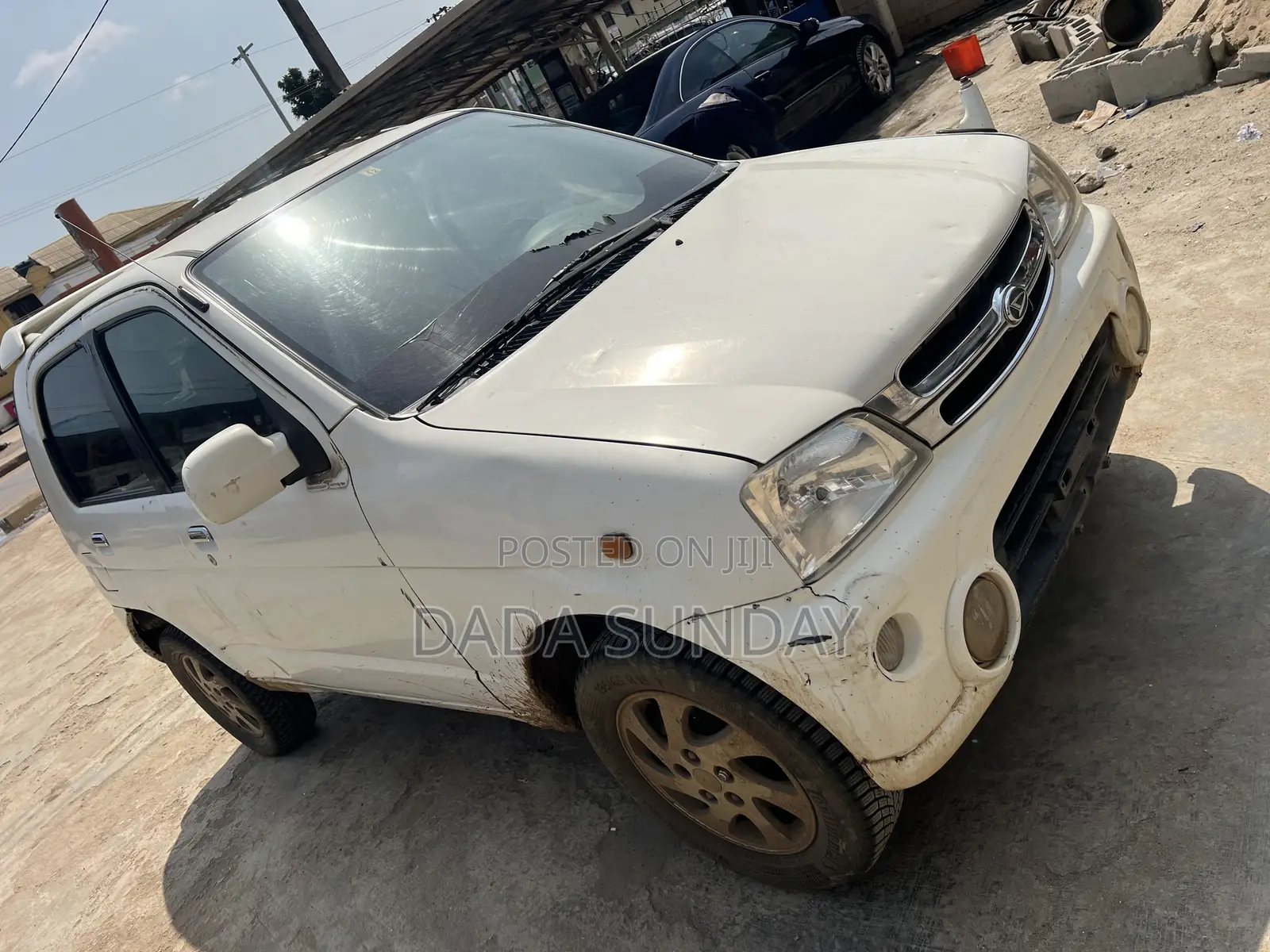 Isuzu Amigo 2004 White