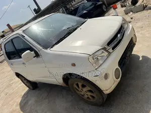 Isuzu Amigo 2004 White