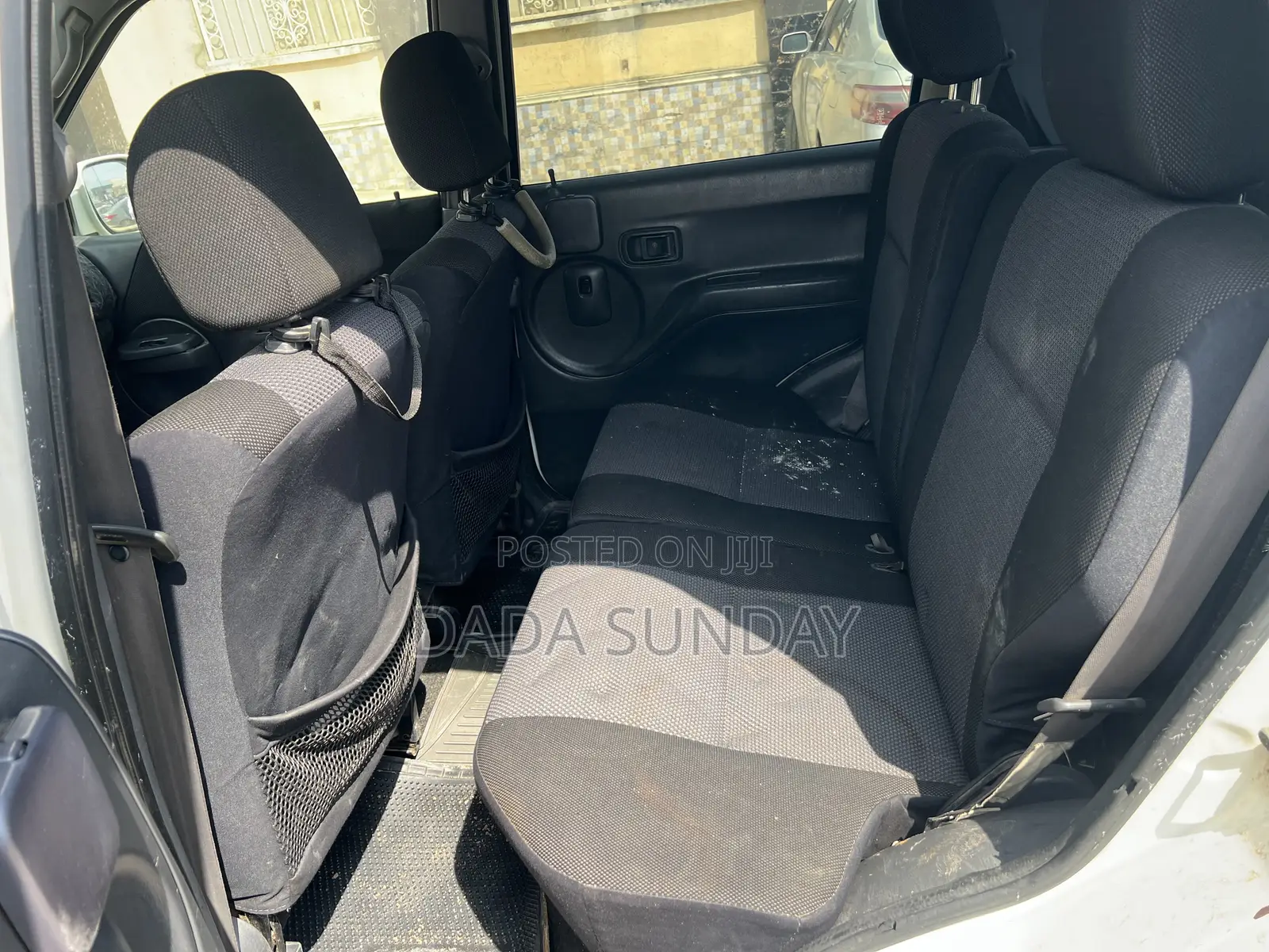 Isuzu Amigo 2004 White