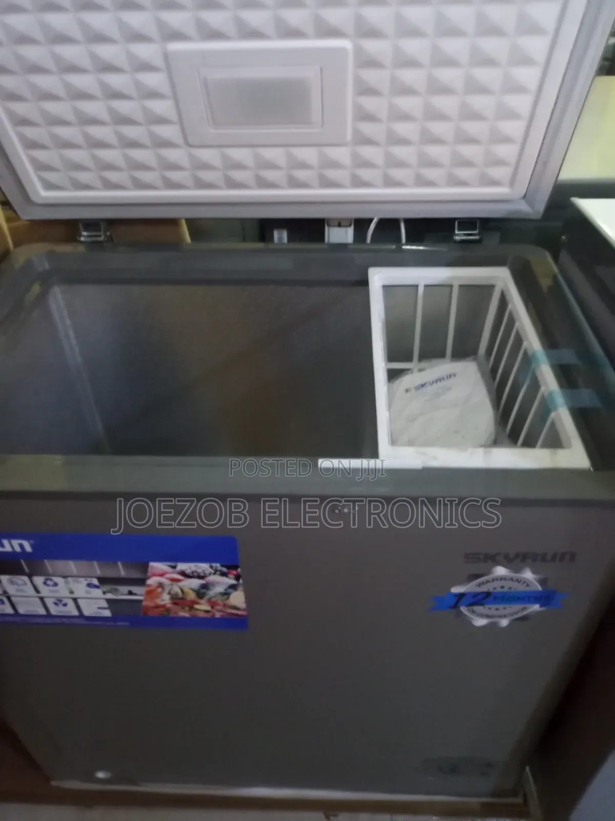 155litre Skyrun Deep Freezer