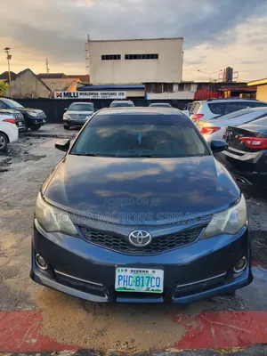 Toyota Camry SE 4dr Sedan (2.5L 4cyl 6A) 2014 Blue