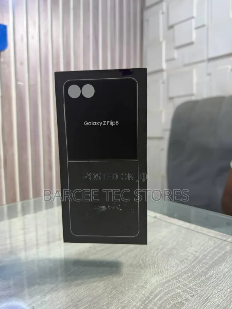 New Samsung Galaxy Z Flip8 512 GB Graphite