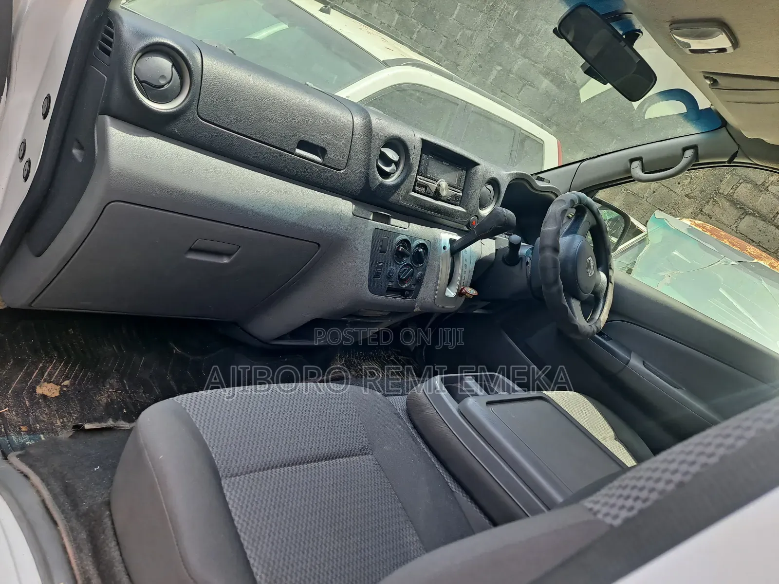 Nissan Caravan (Urvan) 2010 White