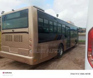 Yutong ZK6116D 2016 Gold