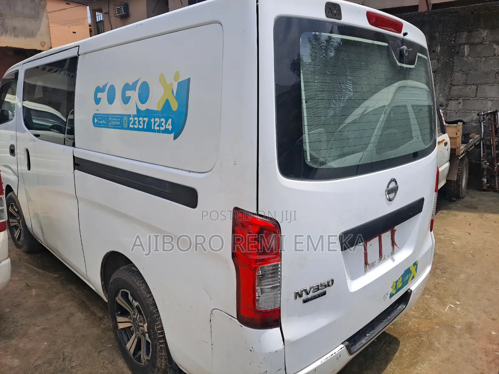 Nissan Caravan (Urvan) 2010 White