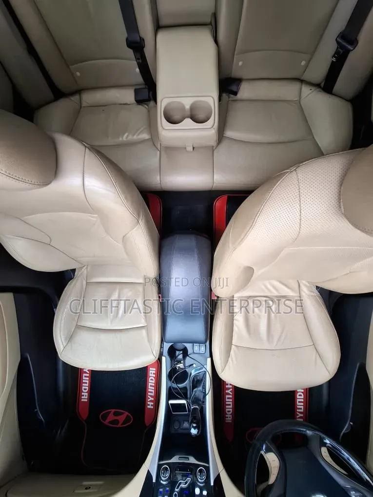 Hyundai Sonata Limited Sedan FWD (2.4L 4cyl 6A) 2011 Black