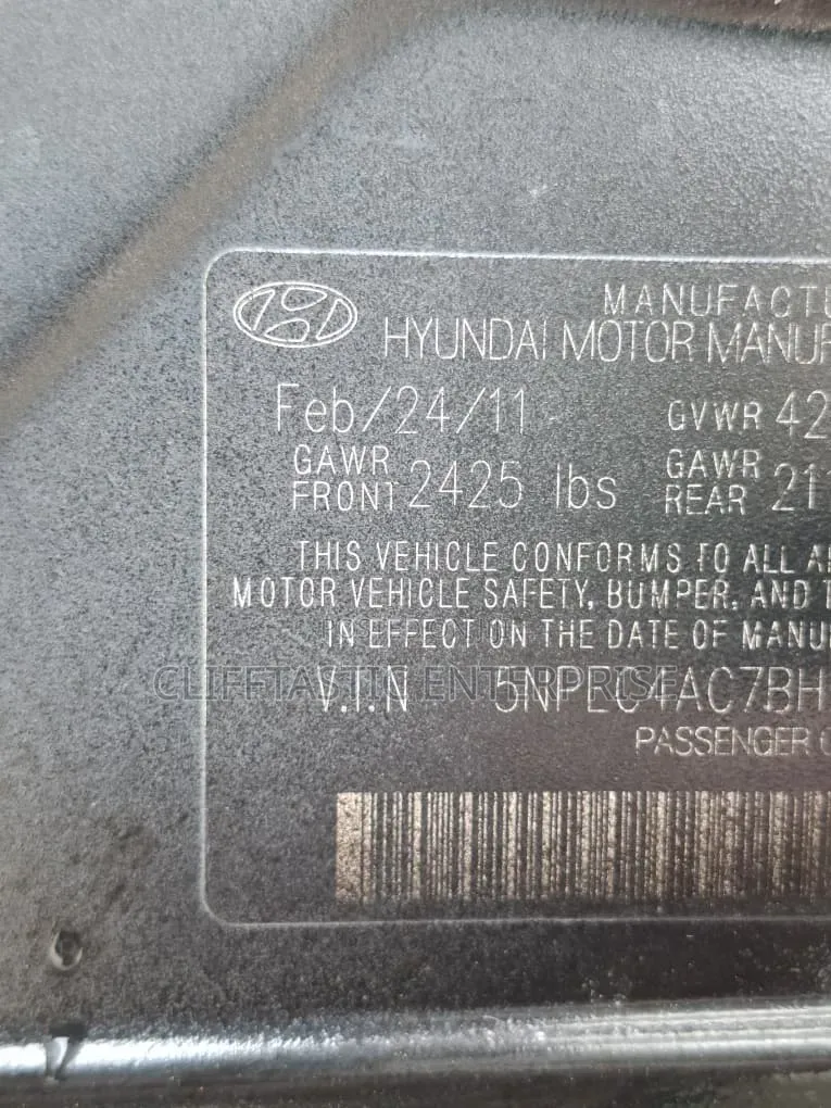 Hyundai Sonata Limited Sedan FWD (2.4L 4cyl 6A) 2011 Black