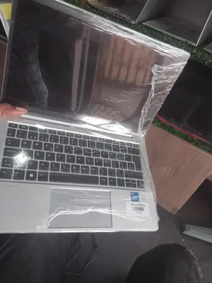 Laptop HP EliteBook 830 G8 8GB Intel Core i5 SSD 256GB