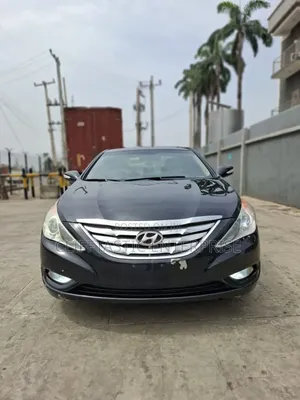 Hyundai Sonata Limited Sedan FWD (2.4L 4cyl 6A) 2011 Black