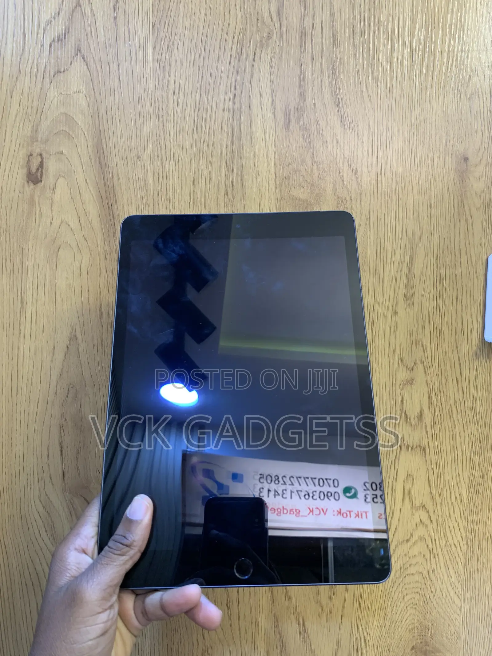 Apple iPad 10.2 (2021) 64 GB Gray