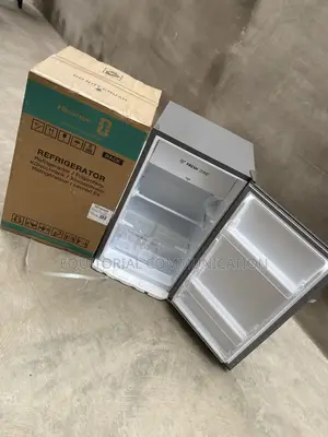 Hisense 90-Litre Compact Fridge With Upper Freezer REF093DR