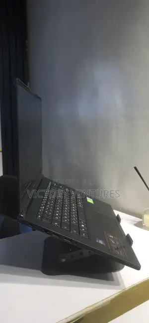 Laptop 8GB Intel Core i5 SSD 512GB