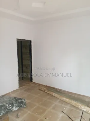 Mini Flat in Ejikeye, Alakia for rent