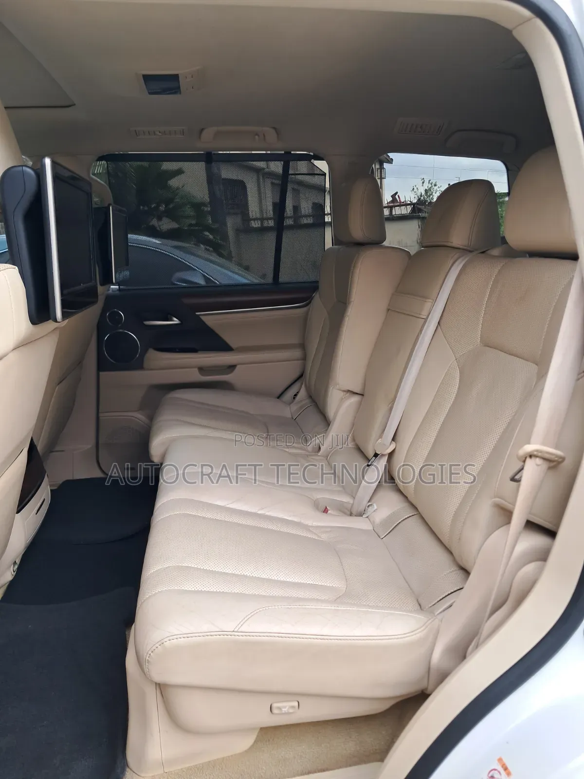 Lexus LX 2017 White