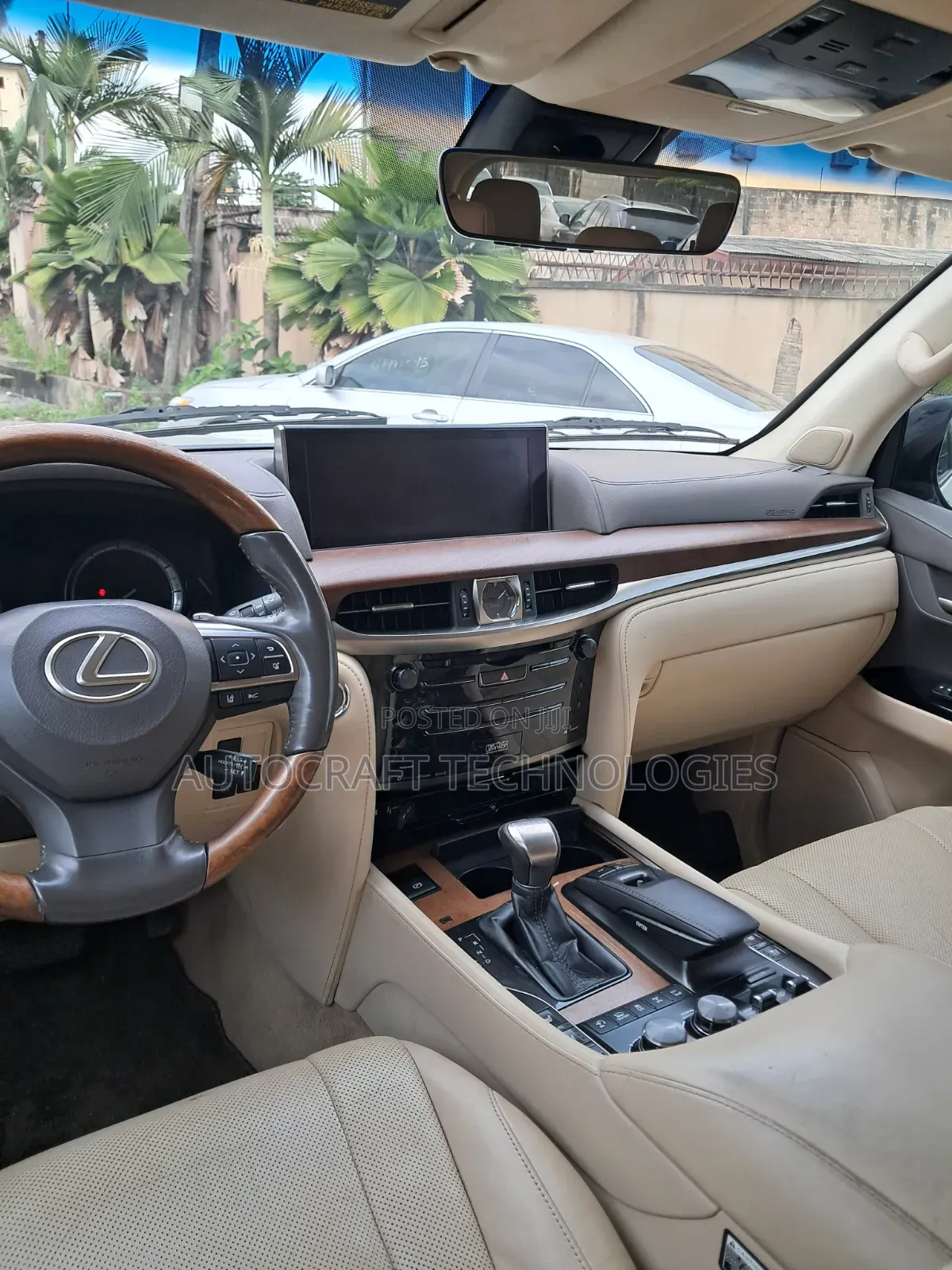 Lexus LX 2017 White