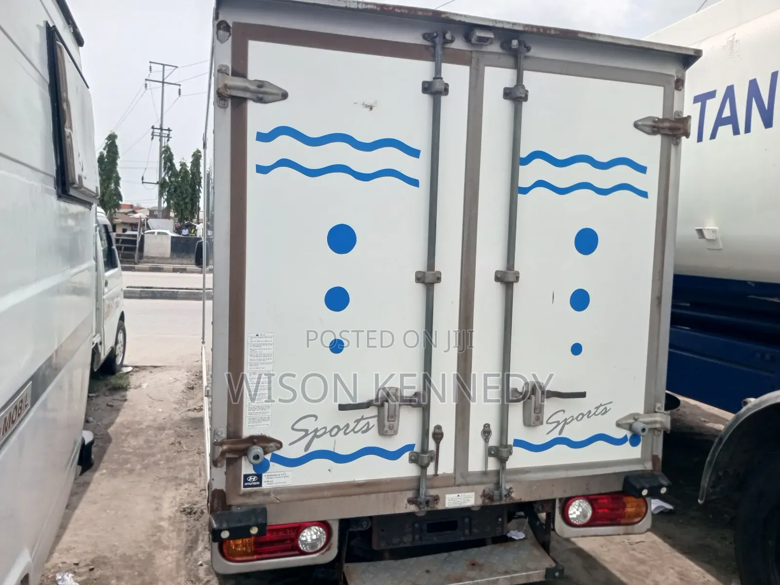 Hyundai H-100 2004 White