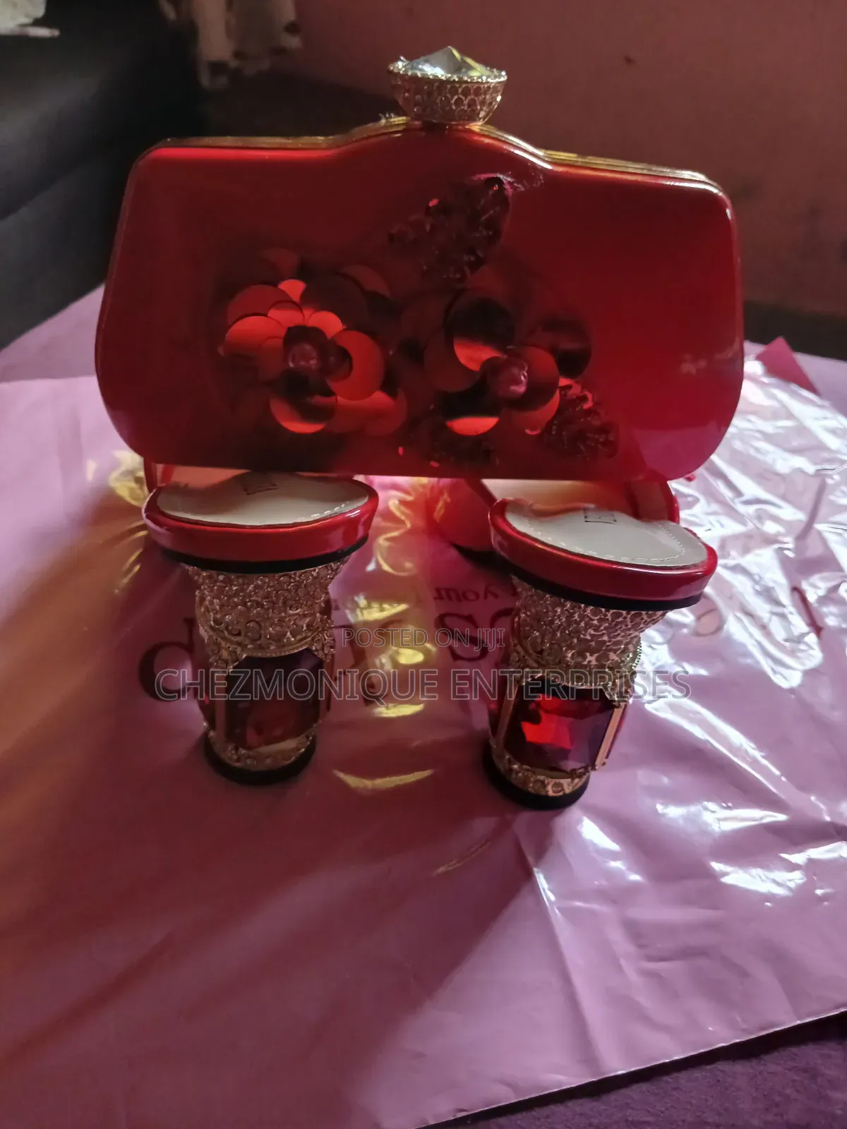 Lovely Shoe and Purse Set