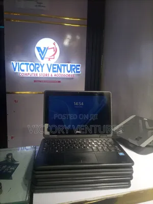 Laptop Dell Latitude 3190 2-in-1 8GB Intel Celeron SSD 128GB