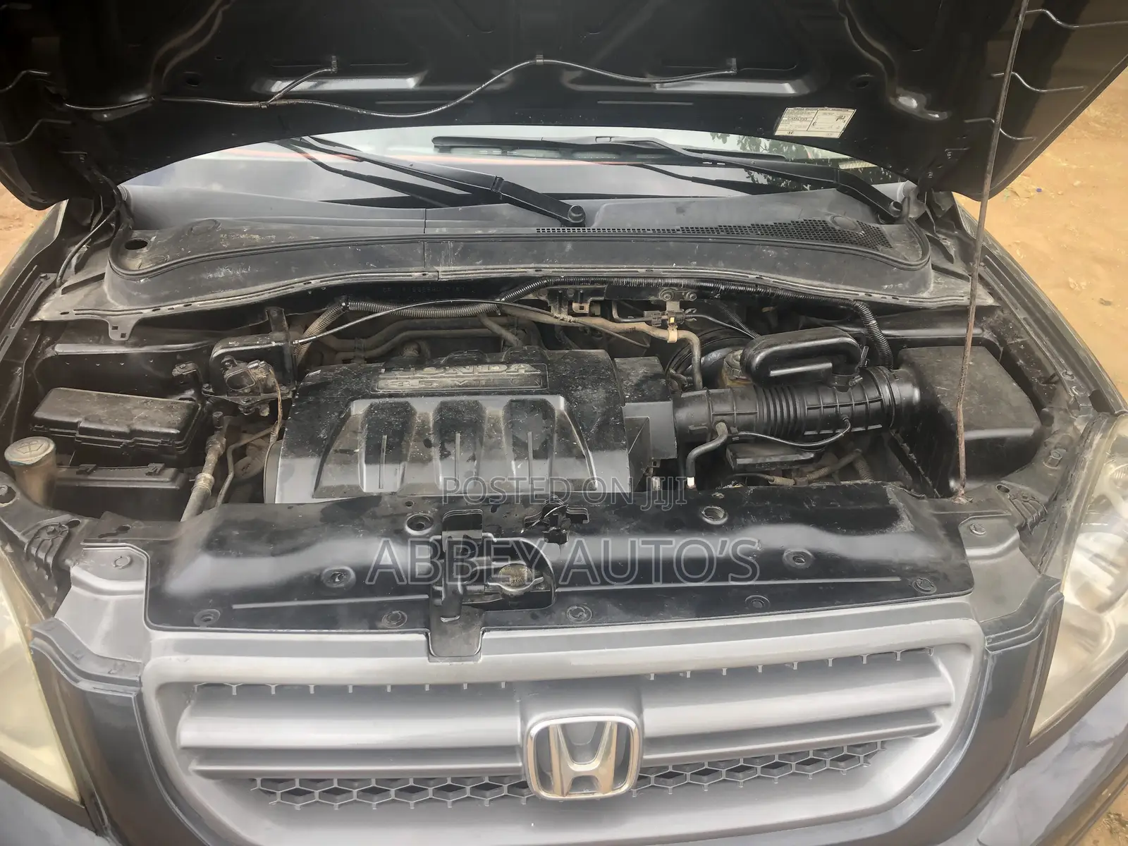 Honda Pilot 2005 Gray