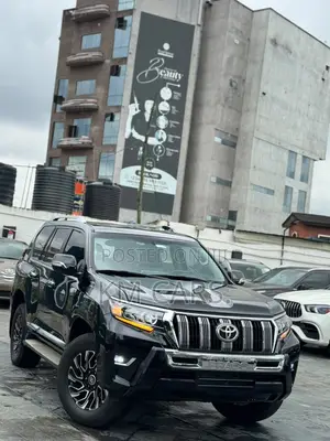 Toyota Land Cruiser Prado 2016 Black
