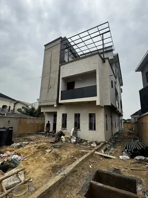 3bdrm Apartment in Gbagada Lagos for sale