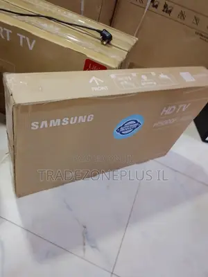 H5000 Series 32-Inch HD Viewing Screen
