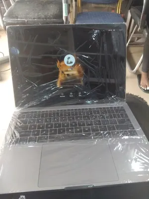 Laptop Apple MacBook Pro 2017 8GB Apple M2 SSD 256GB