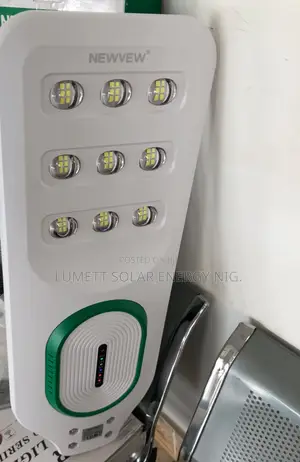 NEWVEW 300W Solar Street Light for Commercial Buildings