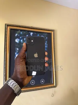 Apple iPhone 11 64 GB Black